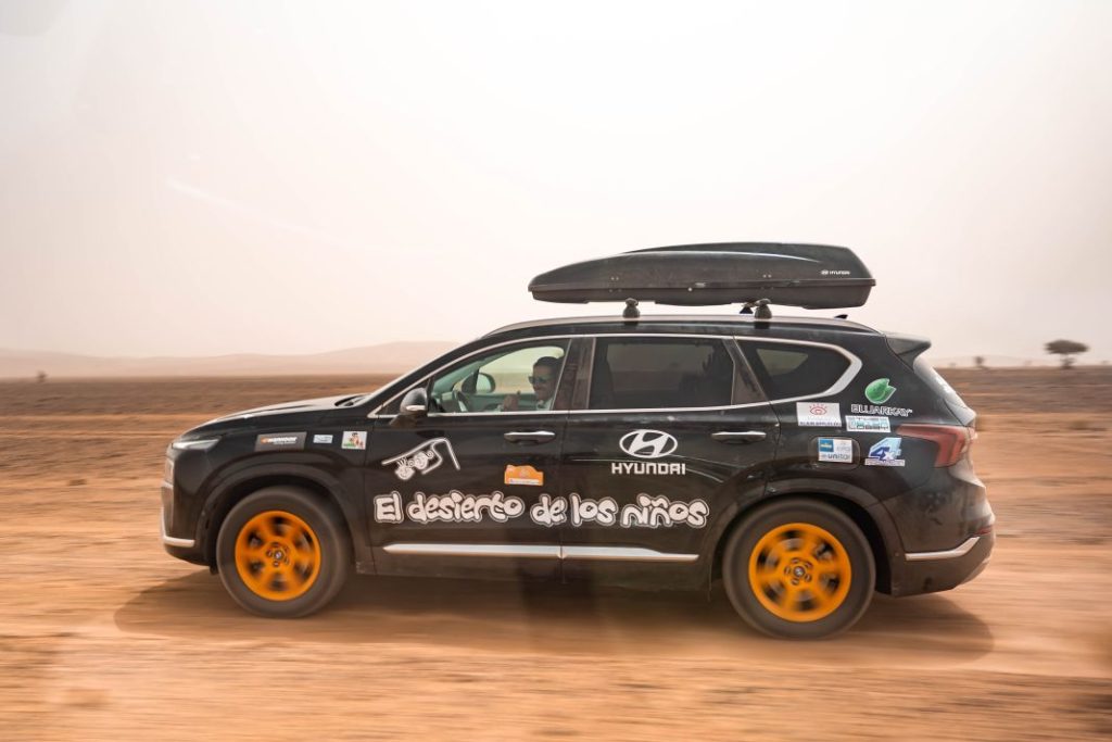 Hyundai Ioniq 5 AWD: El Desierto de los Niños ha sido más solidario que nunca… y más eléctrico 2 Motor16 El Desierto de los ninos 41 Motor16
