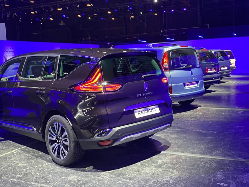 La larga vida de la familia Renault Espace 110 Motor16 FAMILIA RENAULT ESPACE 4 Motor16