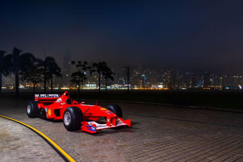 Prepara la cartera: Hay once subastas de coches en abril 1 Motor16 Ferrari F1 2000 1 Motor16