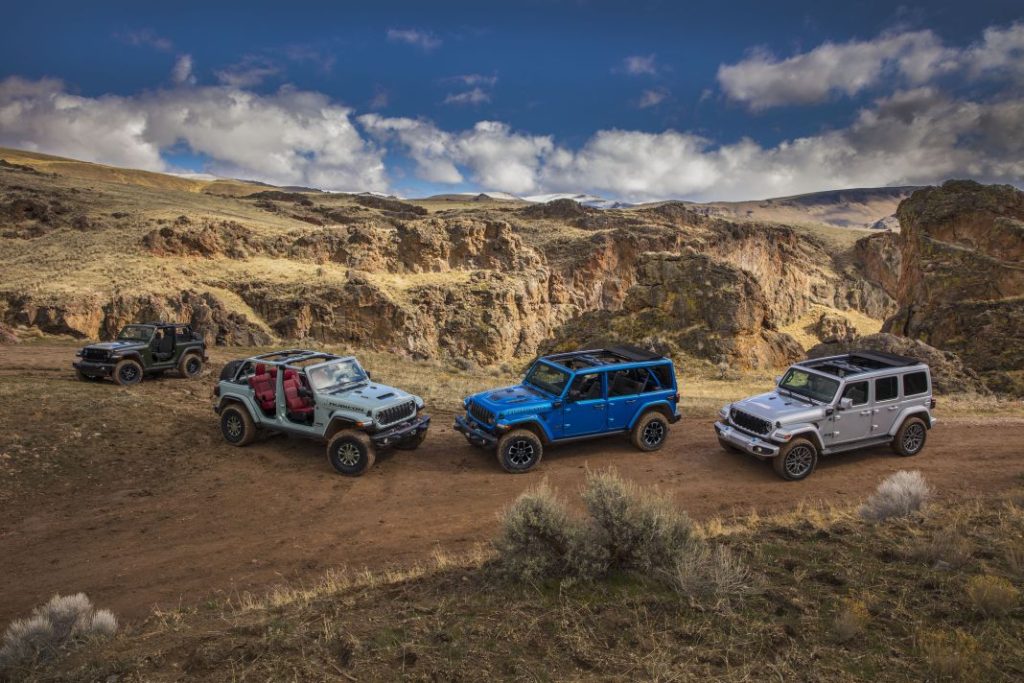 Jeep Wrangler 2024: El todoterreno más icónico de Jeep introduce importantes novedades 38 Motor16 Jeep Wrangler 2024 3 Motor16