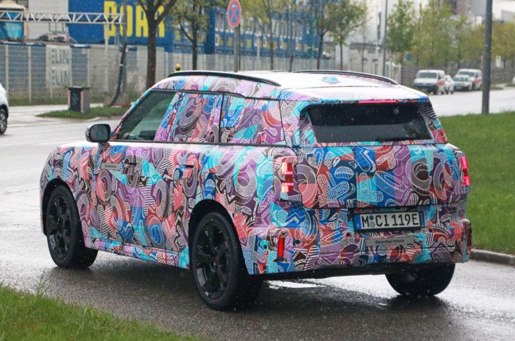 El Mini Countryman eléctrico ya se ‘enfrenta’ al Smart #1 16 Motor16 MINI Countryman EV 14 Motor16