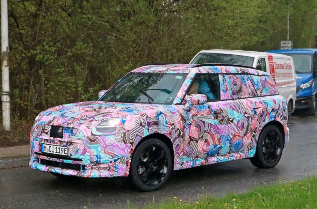 El Mini Countryman eléctrico ya se ‘enfrenta’ al Smart #1 8 Motor16 MINI Countryman EV 6 Motor16