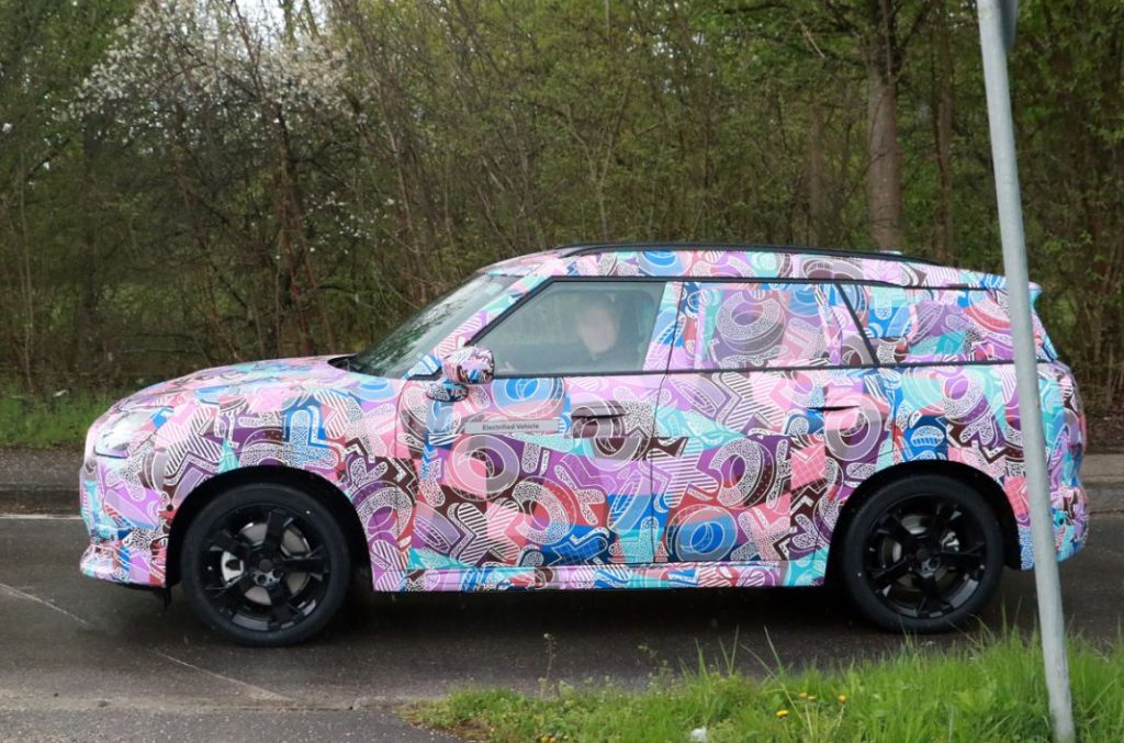 El Mini Countryman eléctrico ya se ‘enfrenta’ al Smart #1 10 Motor16 MINI Countryman EV 8 Motor16