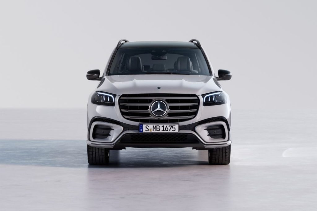 El nuevo Mercedes GLS 2023 llegará en octubre y mantendrá los motores V8 25 Motor16 Mercedes GLS 2023 4 Motor16