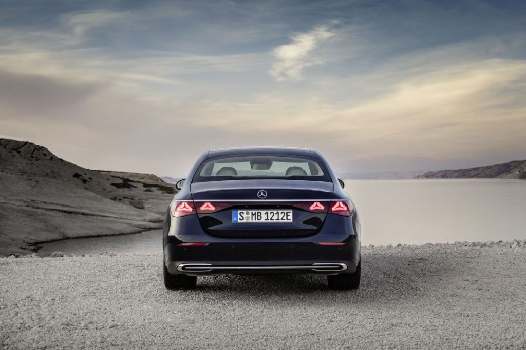 Nuevo Mercedes Clase E 2023, una experiencia digital 6 Motor16 Mercedes Clase E 2024 10 Motor16