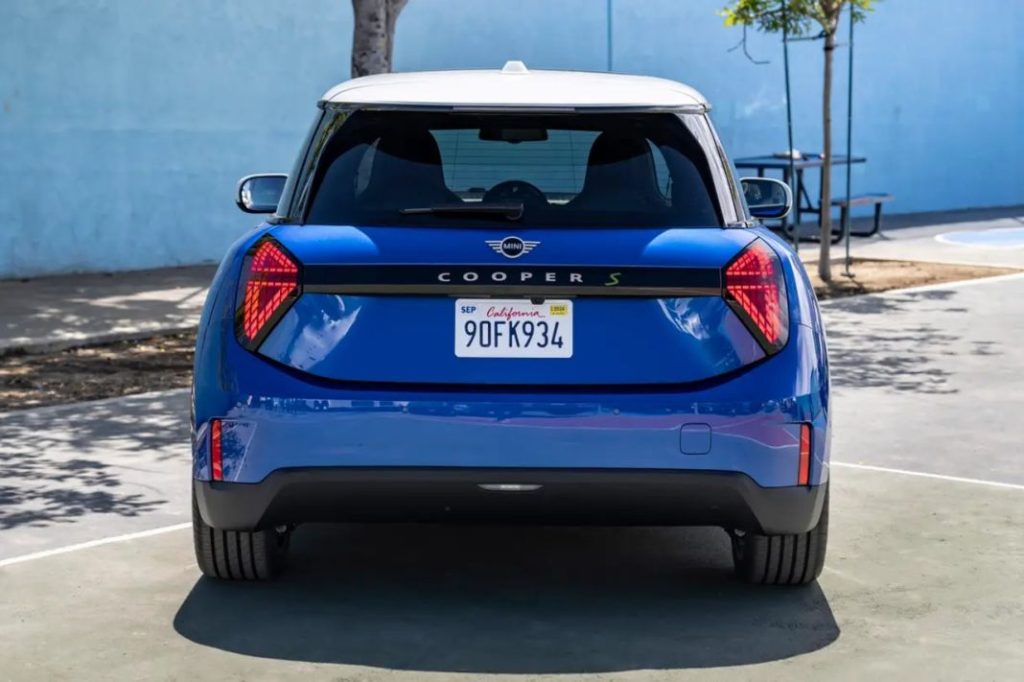 El Mini Cooper 2024, al descubierto: ¡fotos oficiales! 2 Motor16 Mini-Cooper-2024_3