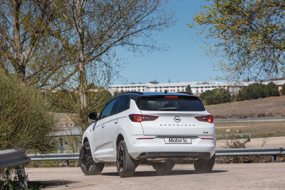 Prueba Opel Grandland GSe. Correr, pero sin derrochar 7 Motor16 Opel Grandland GSe.