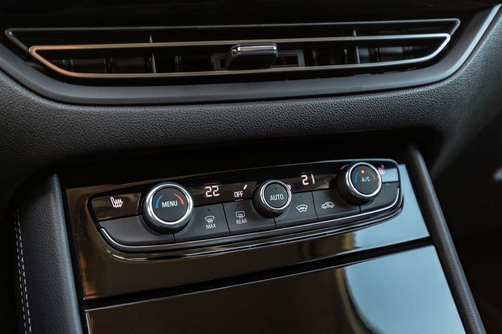 Prueba Opel Grandland GSe. Correr, pero sin derrochar 30 Motor16 Opel Grandland GSe 25 Motor16