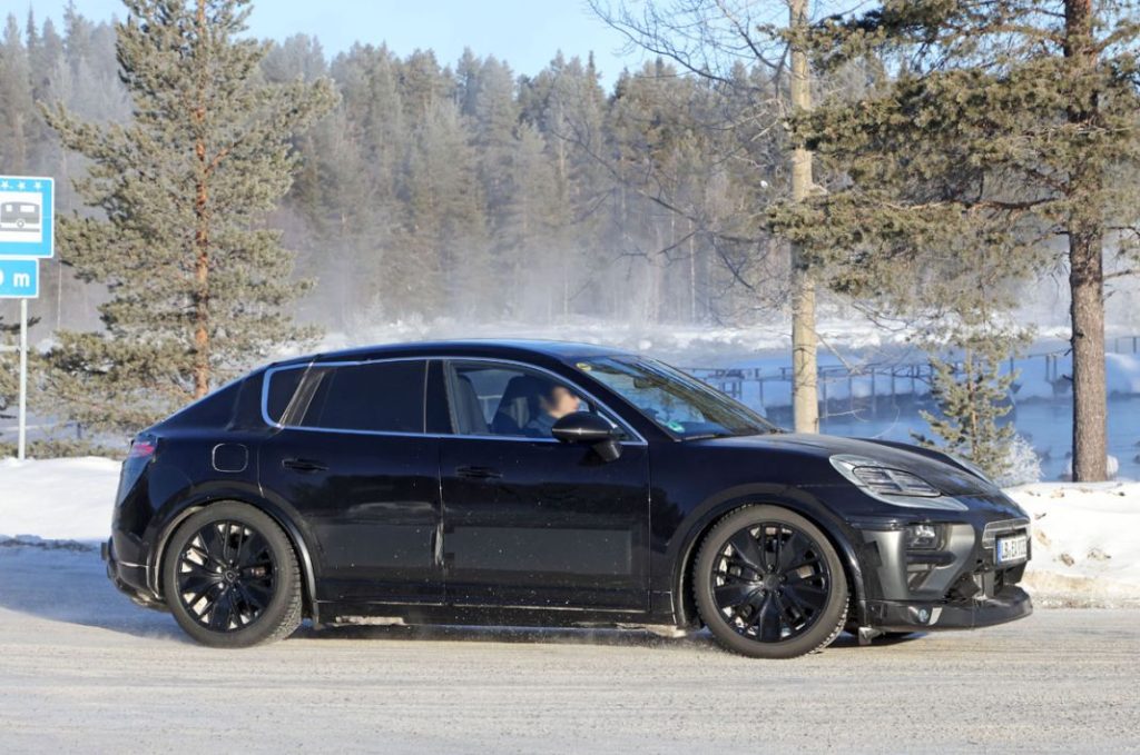 El Porsche Macan eléctrico cambia totalmente por dentro 15 Motor16 Porsche Macan 13 Motor16