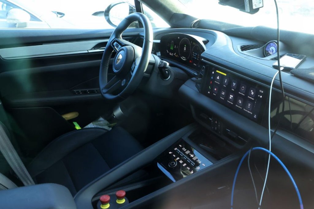 El Porsche Macan eléctrico cambia totalmente por dentro 8 Motor16 Porsche Macan 6 Motor16