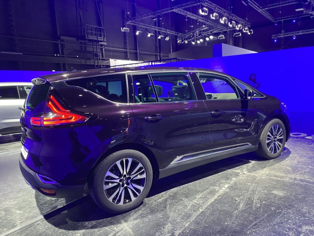 La larga vida de la familia Renault Espace 24 Motor16 RENAULT ESPACE V 4 Motor16