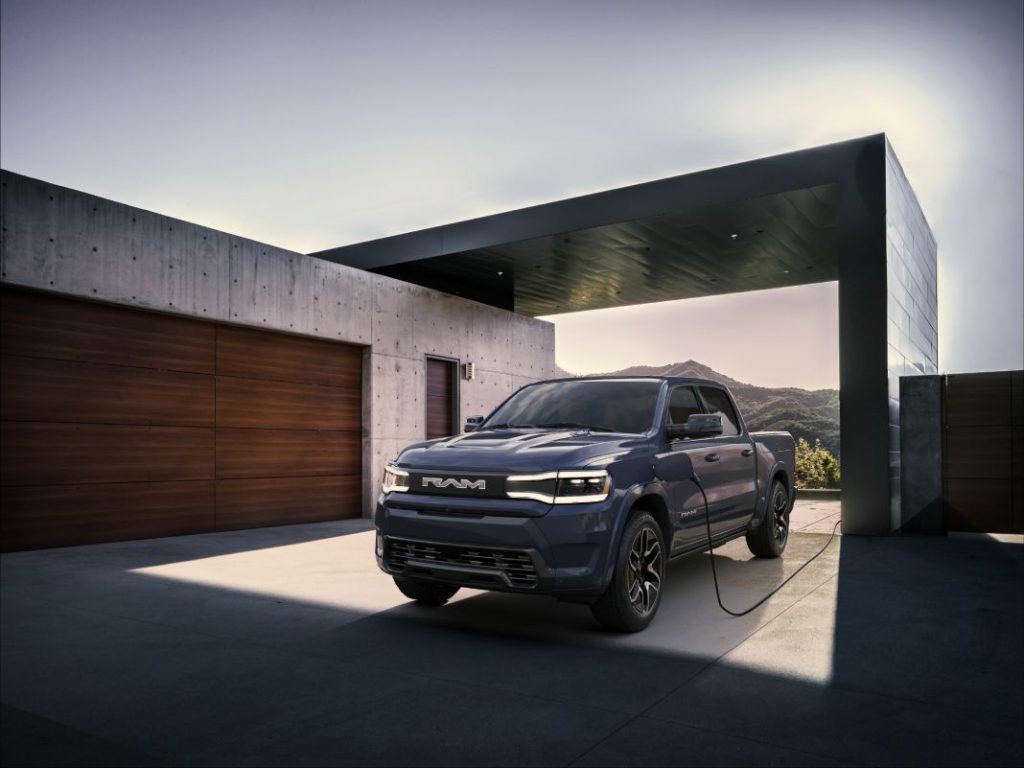La batería más grande para un coche eléctrico es la de este pick up 6 Motor16 Ram 1500 REV 6 Motor16