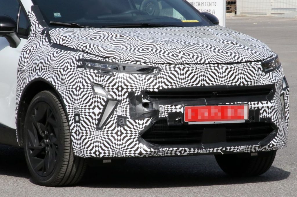 Fotos espía del Renault Captur 2024 6 Motor16 Renault Captur facelift 16 Motor16