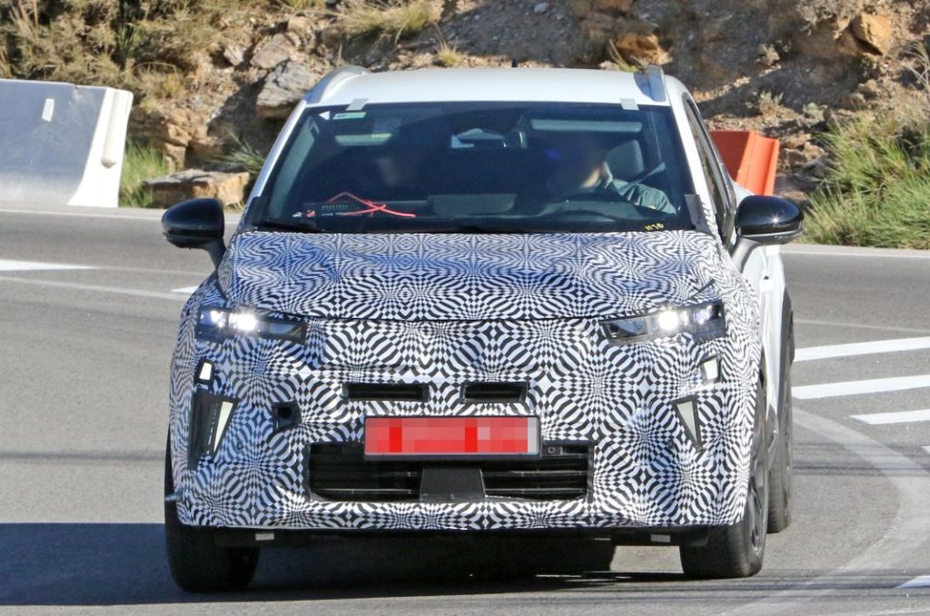 Fotos espía del Renault Captur 2024 3 Motor16 Renault Captur facelift 2 Motor16