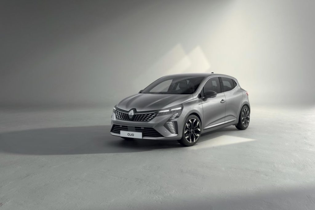Renault Clio 2024: Nuevo diseño, híbrido mejorado y estética Alpine 38 Motor16 Renault Clio 2024 1 Motor16