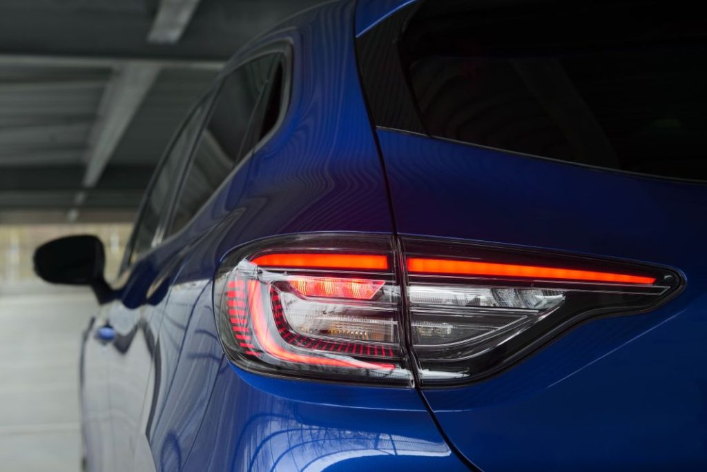 Renault Clio 2024: Nuevo diseño, híbrido mejorado y estética Alpine 24 Motor16 Renault Clio 2024 15 Motor16