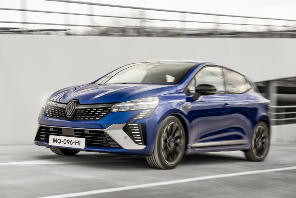 Nuevo Renault Clio: acaba de llegar al mercado y ya es todo un éxito 1 Motor16 Renault Clio 2024 19 Motor16