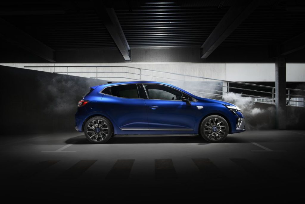 Renault Clio 2024: Nuevo diseño, híbrido mejorado y estética Alpine 8 Motor16 Renault Clio 2024 31 Motor16