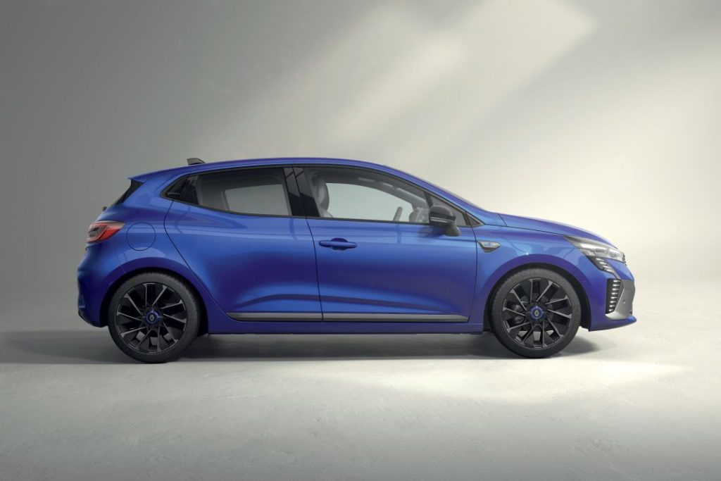 Renault Clio 2024: Nuevo diseño, híbrido mejorado y estética Alpine 1 Motor16 Renault Clio 2024 4 Motor16