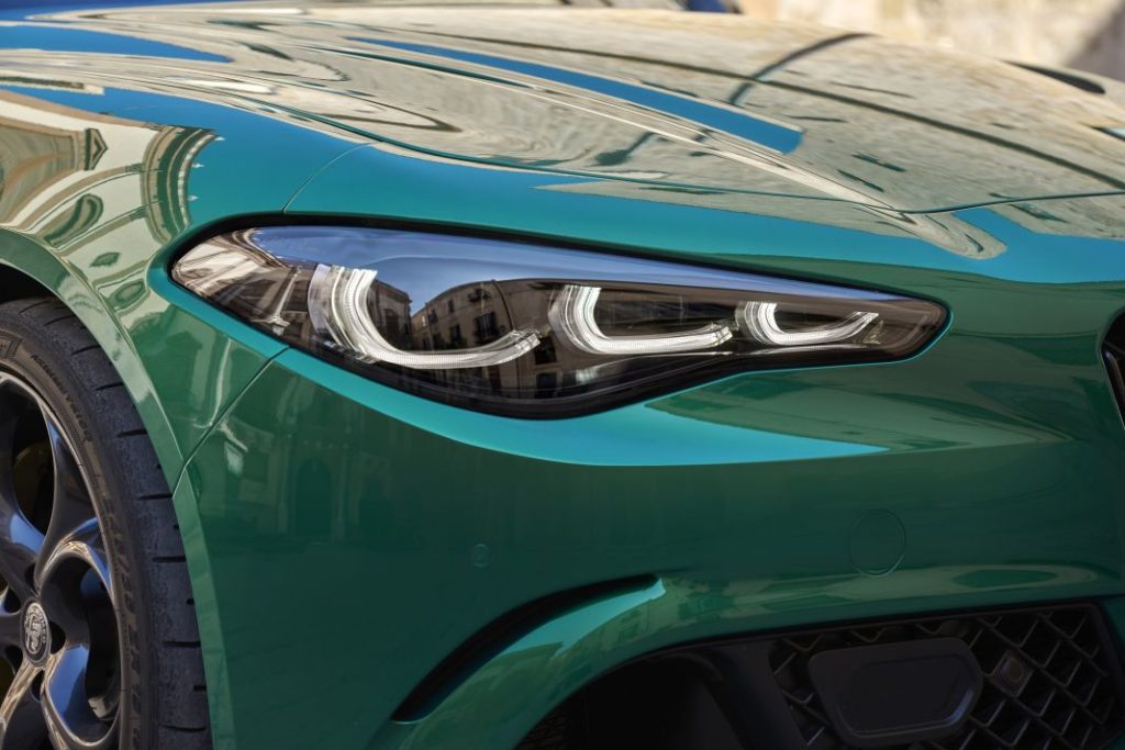 alfa romeo giulia quadrifoglio 100 anniversario stelvio 20 Motor16