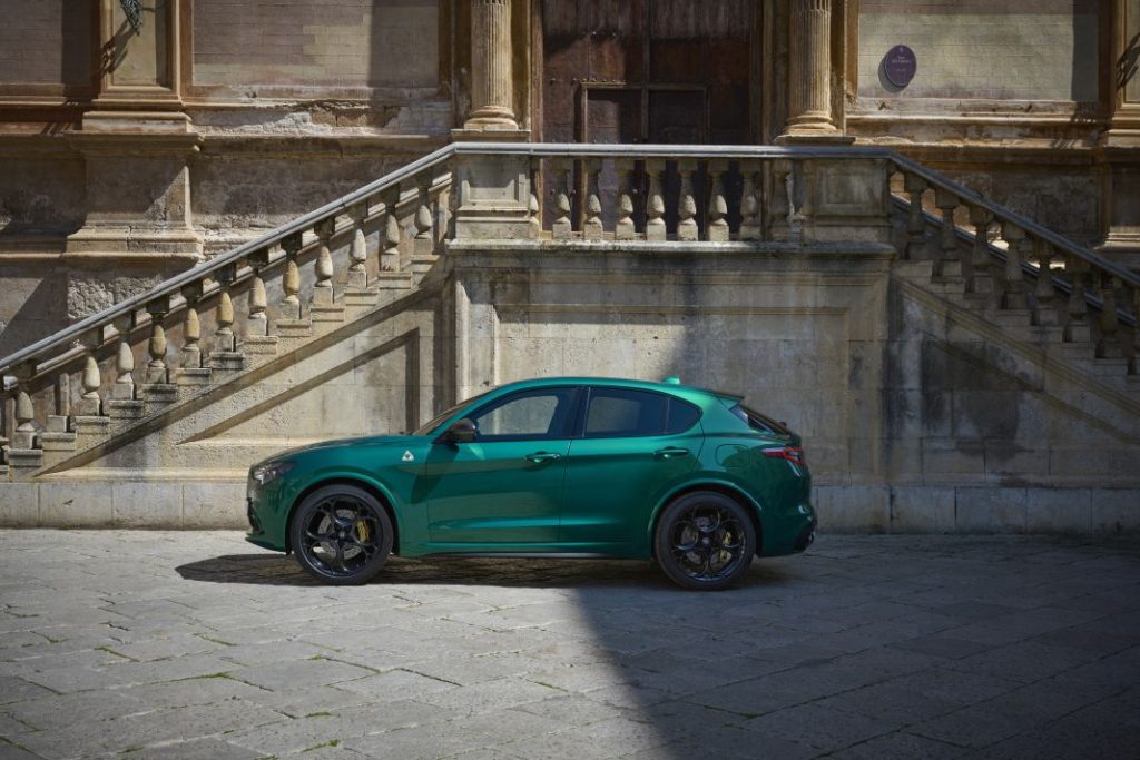 alfa romeo giulia quadrifoglio 100 anniversario stelvio 34 Motor16