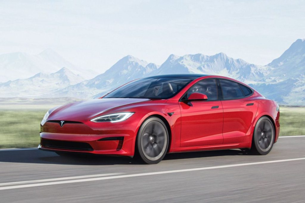 coches electricos mas de 300 kmh tesla model s plaid 30 Motor16