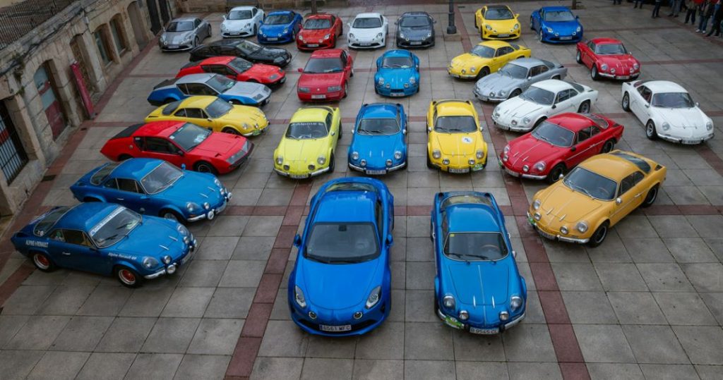 concentracion aniversario alpine 2023 001 Motor16