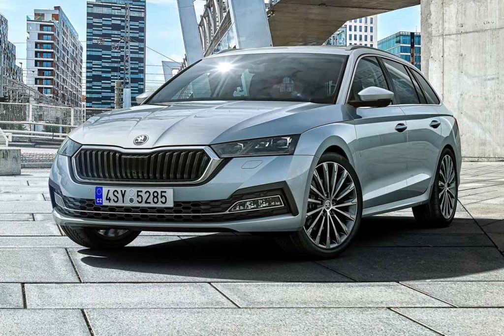 No te la juegues. Evita estas 10 marcas de coches porque son las que más pasan por el taller 93 Motor16 ranking