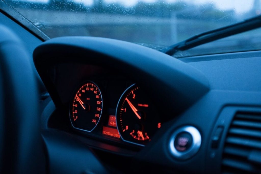 El próximo mes de julio: la fecha límite de la DGT para que lleves este nuevo aparato en tu coche 177 Motor16 vehículos