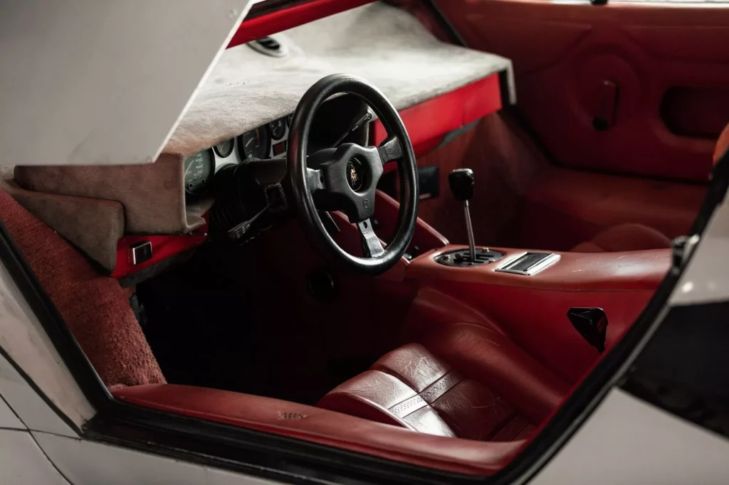 Lamborghini Countach LP500S: del Salón de Ginebra de 1982 a tu casa 13 Motor16 1982 Lamborghini Countach LP500S 10 Motor16