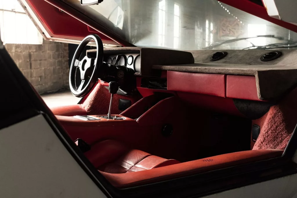 Lamborghini Countach LP500S: del Salón de Ginebra de 1982 a tu casa 22 Motor16 1982 Lamborghini Countach LP500S 19 Motor16