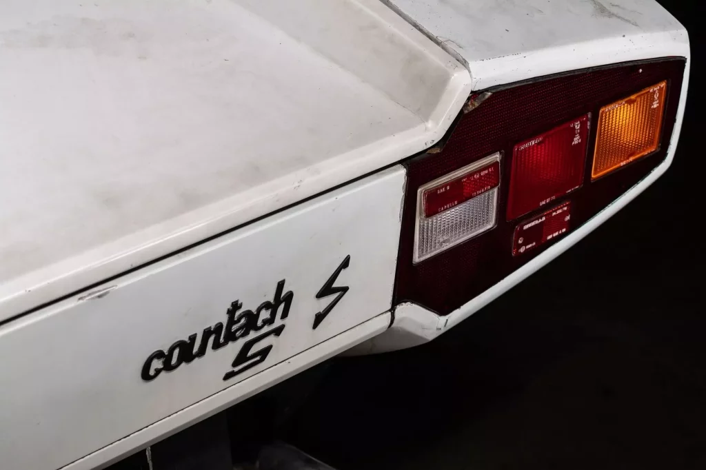 1982 Lamborghini Countach LP500S 29 Motor16