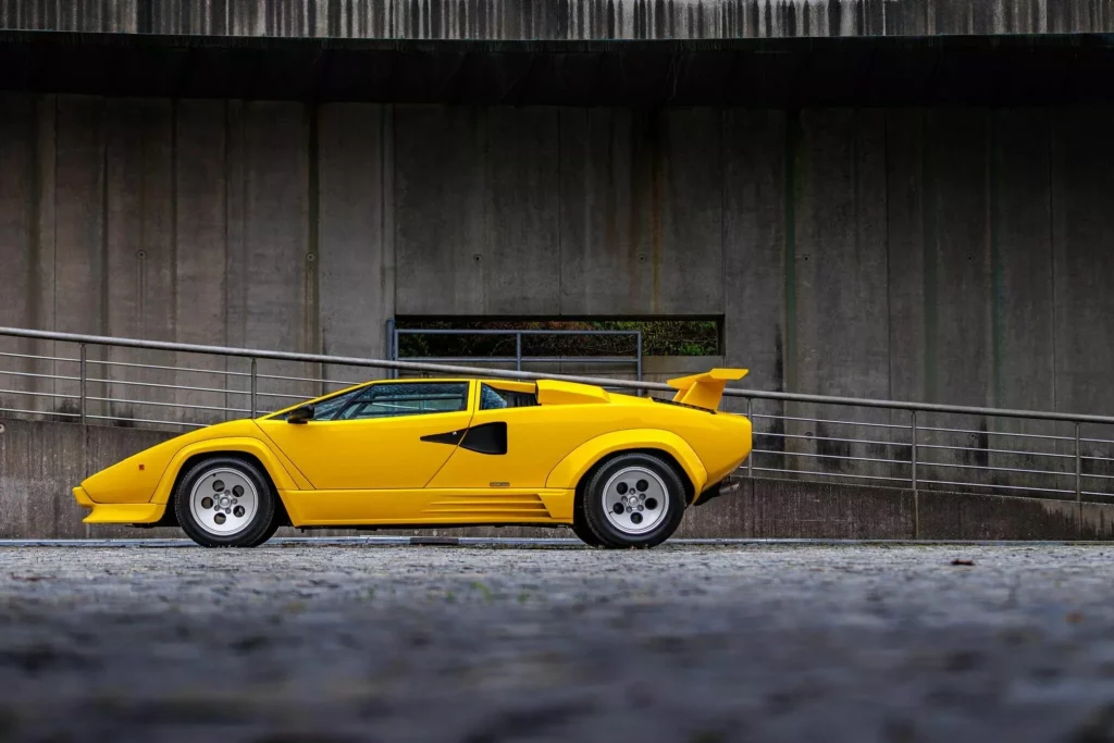 1985 Lamborghini Countach 5000QV 10 Motor16