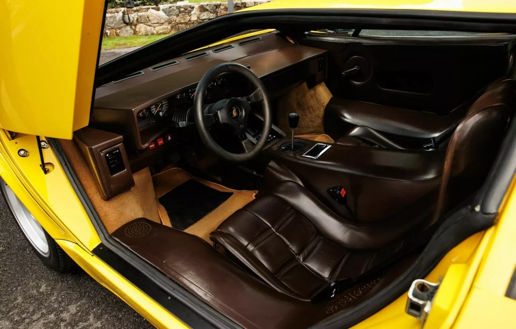 1985 Lamborghini Countach 5000 QV. Imagen interior.