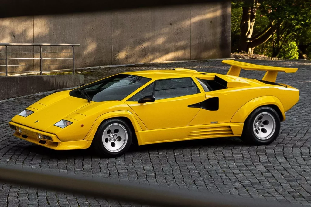 1985 Lamborghini Countach 5000QV 9 Motor16