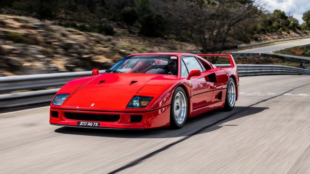 ¿Quieres el Ferrari F40 de un campeón de Fórmula 1? El de Alain Prost se vende 7 Motor16 1989 alain prost ferrari f40 2 Motor16
