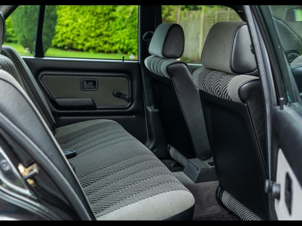 Este BMW 316i de 1991 está como recién salido del concesionario 13 Motor16 1991 bmw 316i subasta uk 11 Motor16