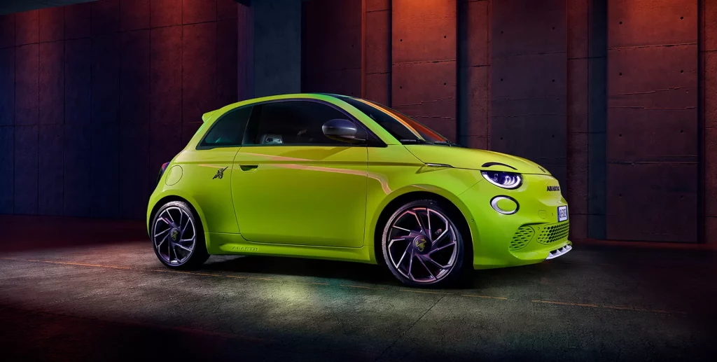 2023 Abarth 500e Turismo 25 Motor16