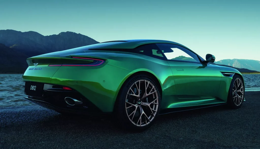 2023 Aston Martin DB12 10 Motor16