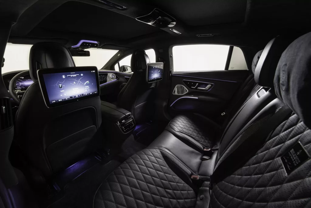 2023 Brabus Mercedes-AMG EQE 53 4Matic+. Imagen interior.