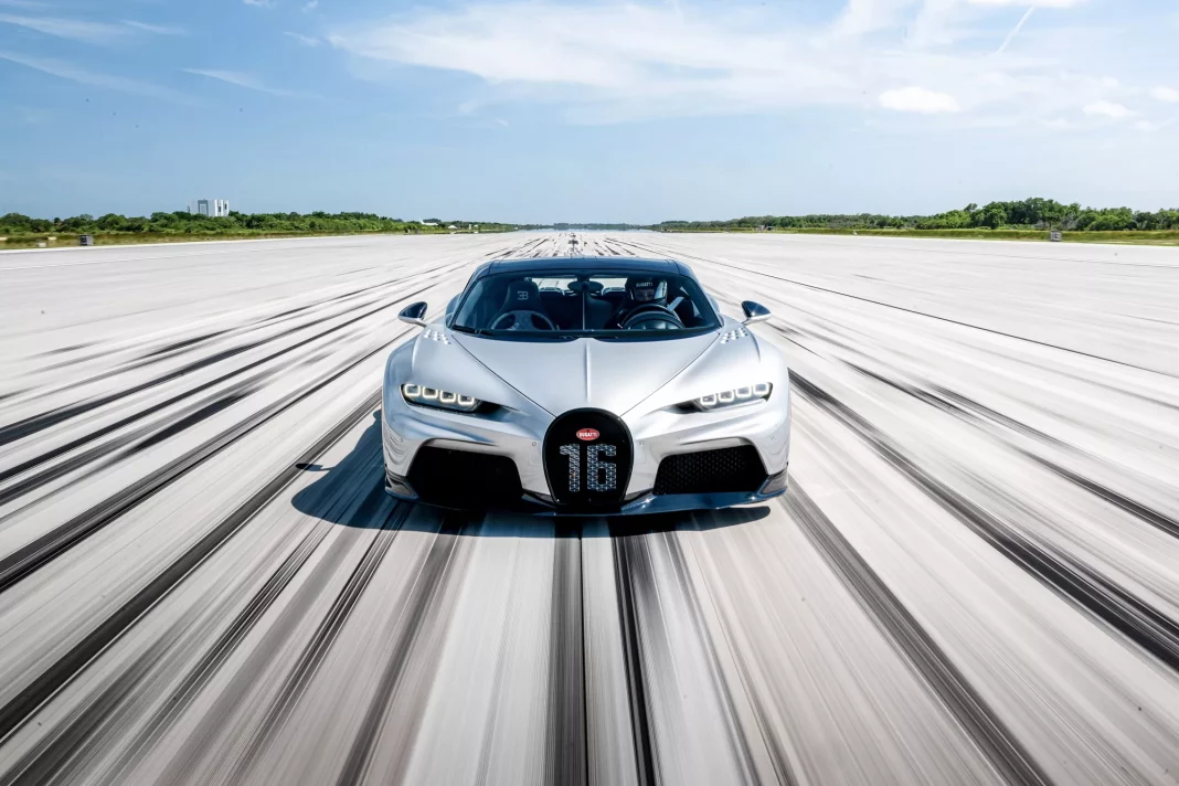 2023 Bugatti evento 400 km/h Florida. Imagen portada.