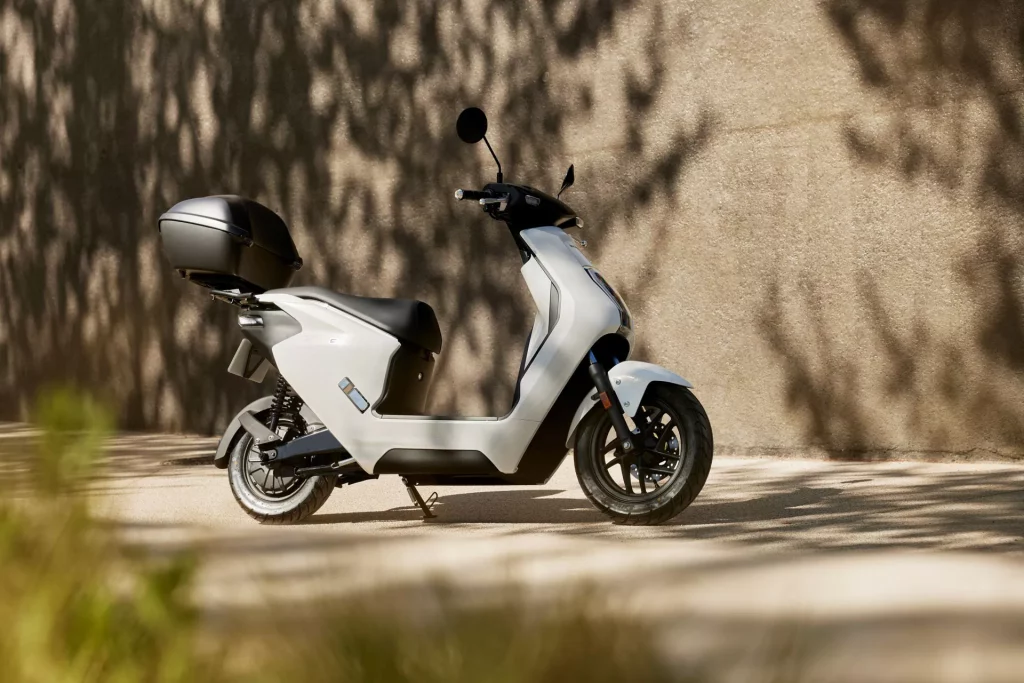 2023 Honda EM1 e scooter 17 Motor16