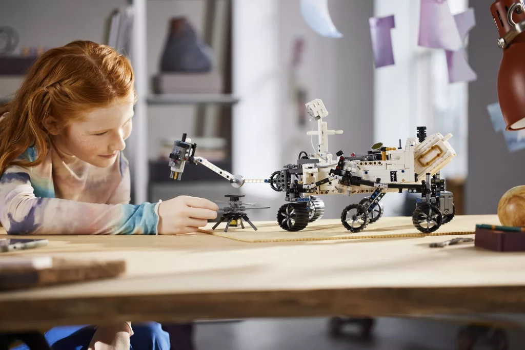 Lego Technic ya ofrece su propio Rover marciano 8 Motor16 2023 LEGO NASA Perseverance Rover 5 Motor16