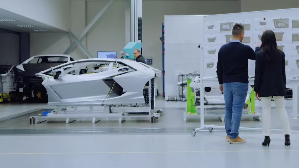 2023 Lamborghini Revuelto Produccion 5 Motor16