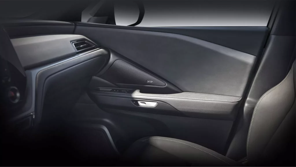 2023 Lexus TX Teaser. Imagen puerta.