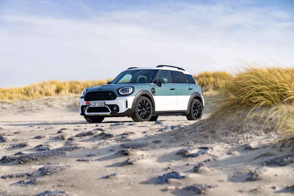 2023 MINI Cooper S Countryman ALL4 Uncharted 21 Motor16