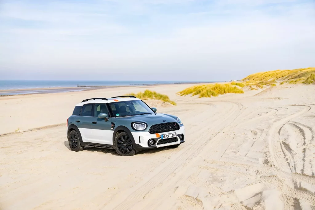 2023 MINI Cooper S Countryman ALL4 Uncharted 25 Motor16