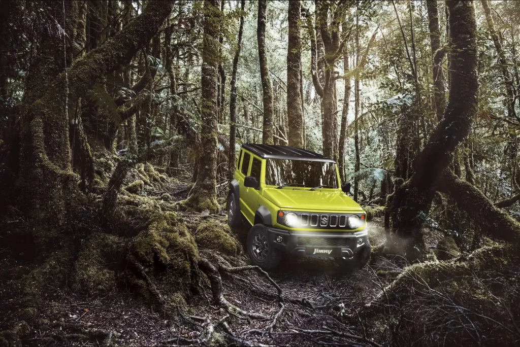 2023 Suzuki Jimny 5 puertas. Imagen estática.