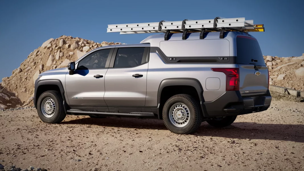 2023 Chevrolet Silverado EV Work Truck. Imagen portada.