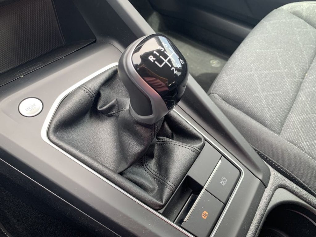 2023 volkswagen golf tdi 115 life 15 Motor16